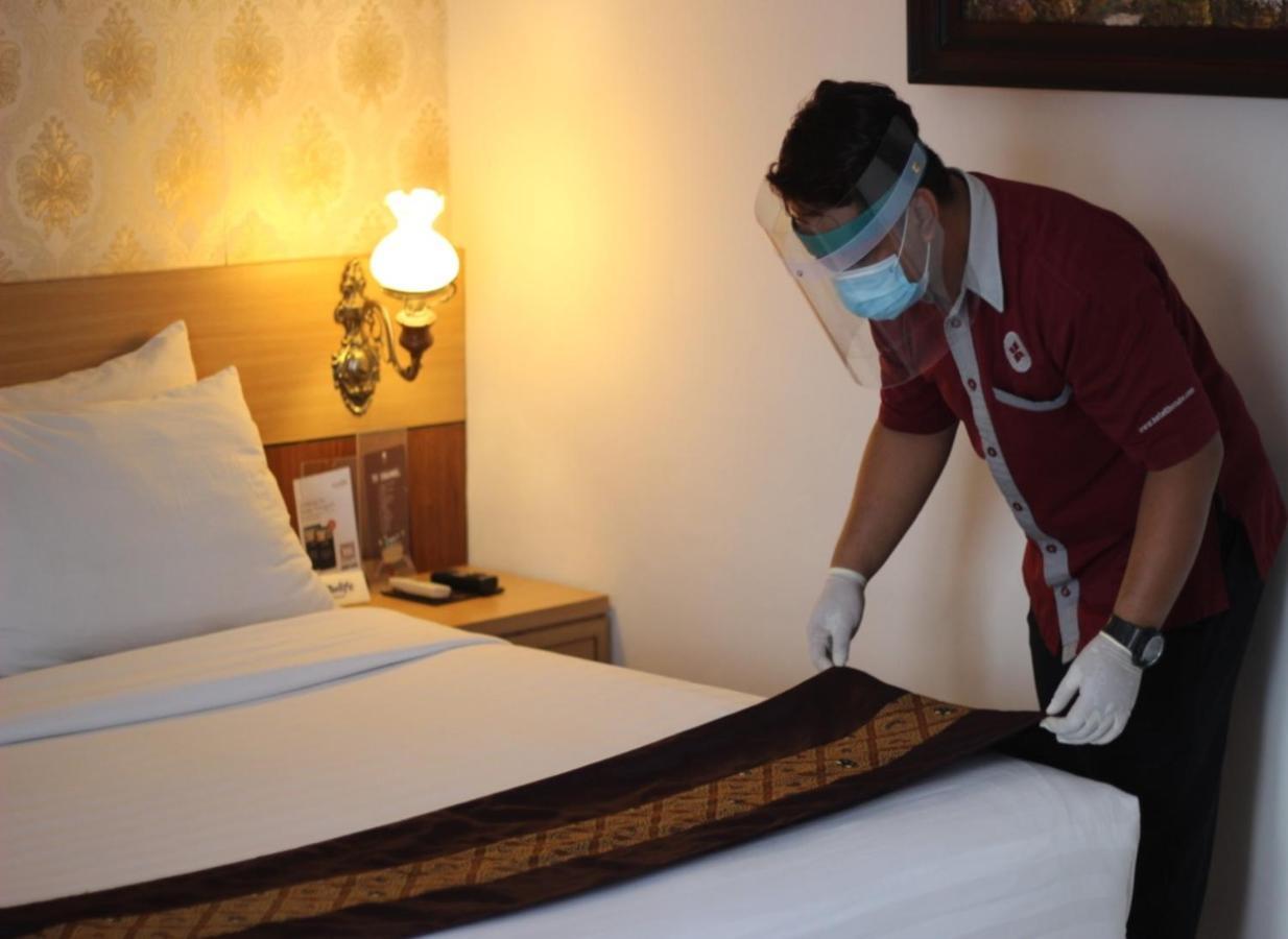 The Cube Hotel Malioboro, Azana Hotels Collection Yogyakarta Extérieur photo