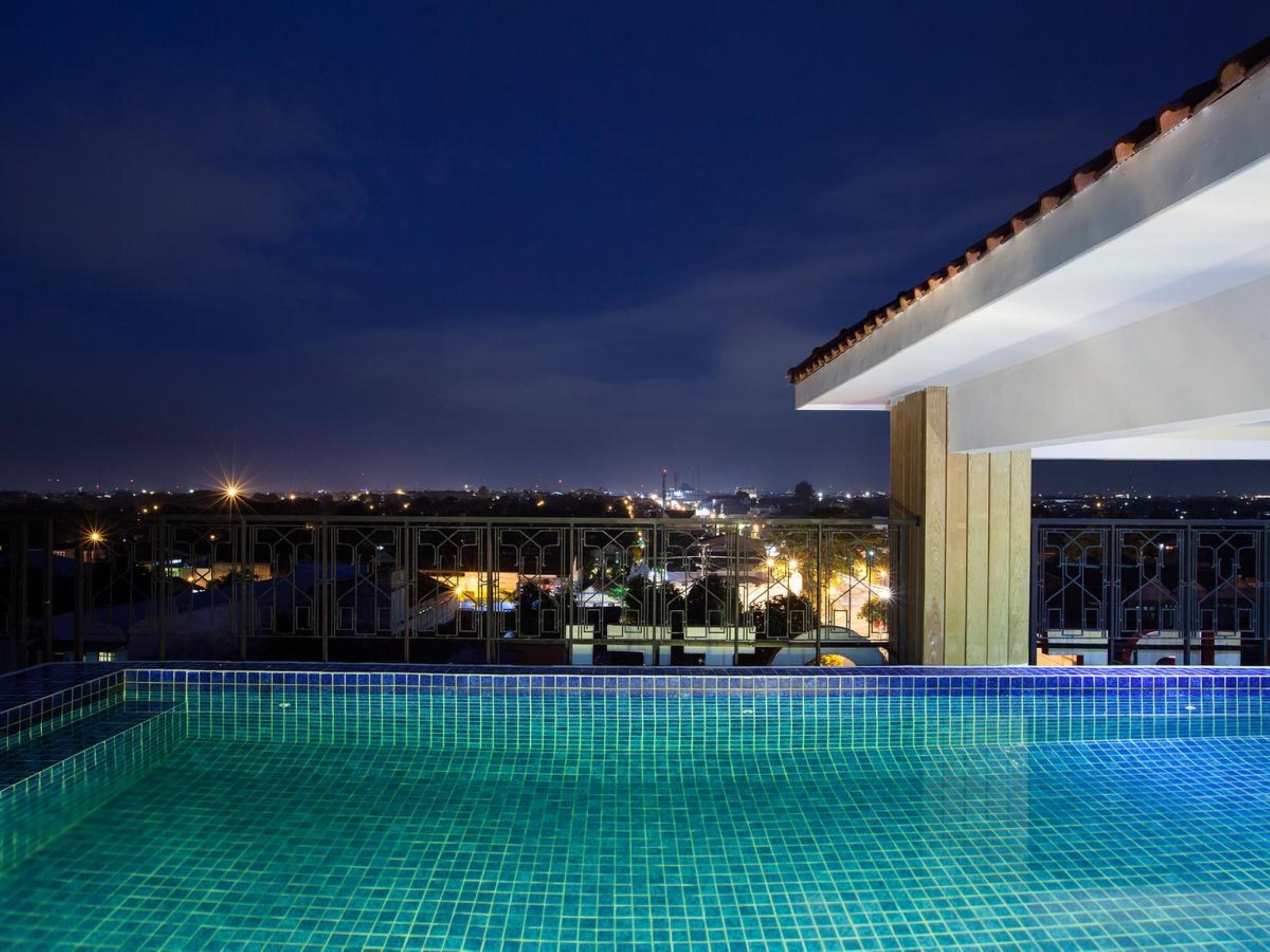 The Cube Hotel Malioboro, Azana Hotels Collection Yogyakarta Extérieur photo