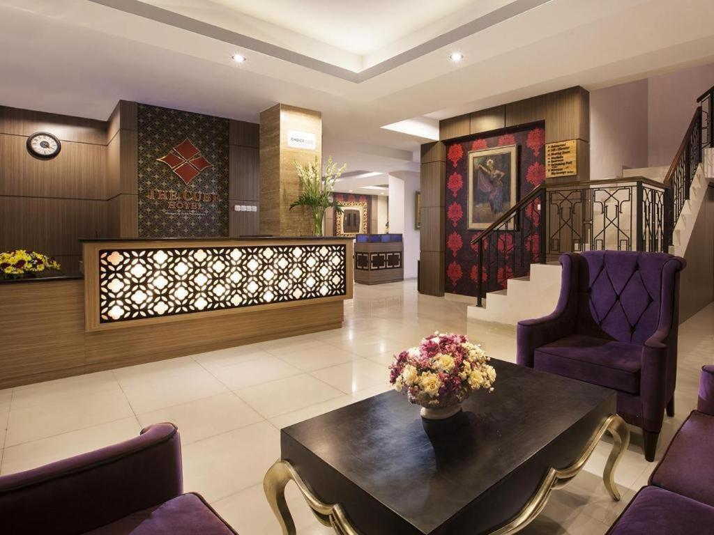 The Cube Hotel Malioboro, Azana Hotels Collection Yogyakarta Extérieur photo
