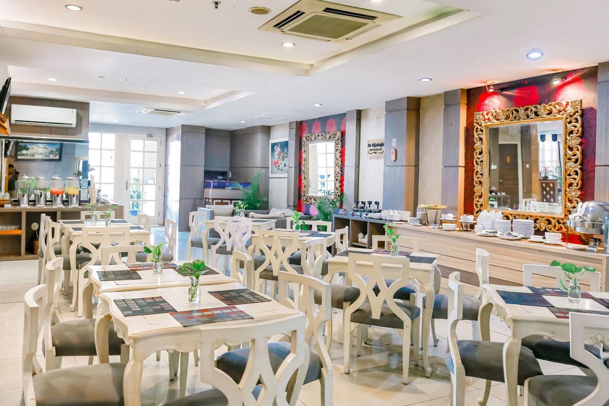 The Cube Hotel Malioboro, Azana Hotels Collection Yogyakarta Extérieur photo