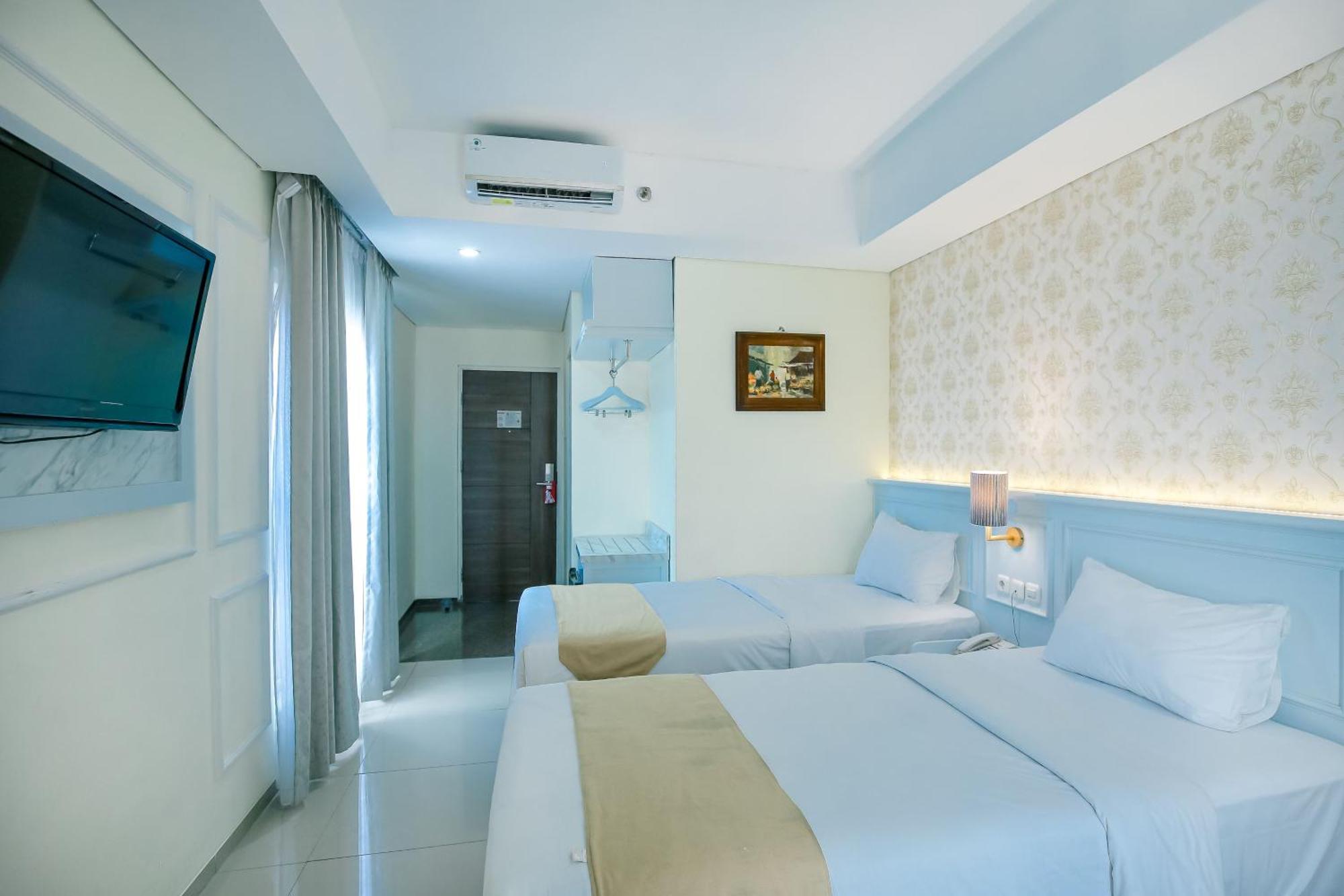 The Cube Hotel Malioboro, Azana Hotels Collection Yogyakarta Extérieur photo
