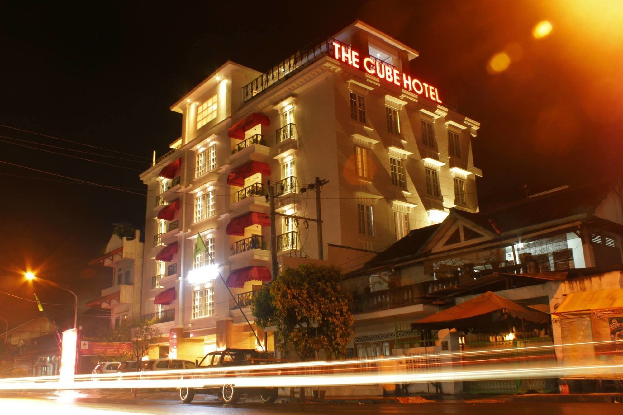 The Cube Hotel Malioboro, Azana Hotels Collection Yogyakarta Extérieur photo
